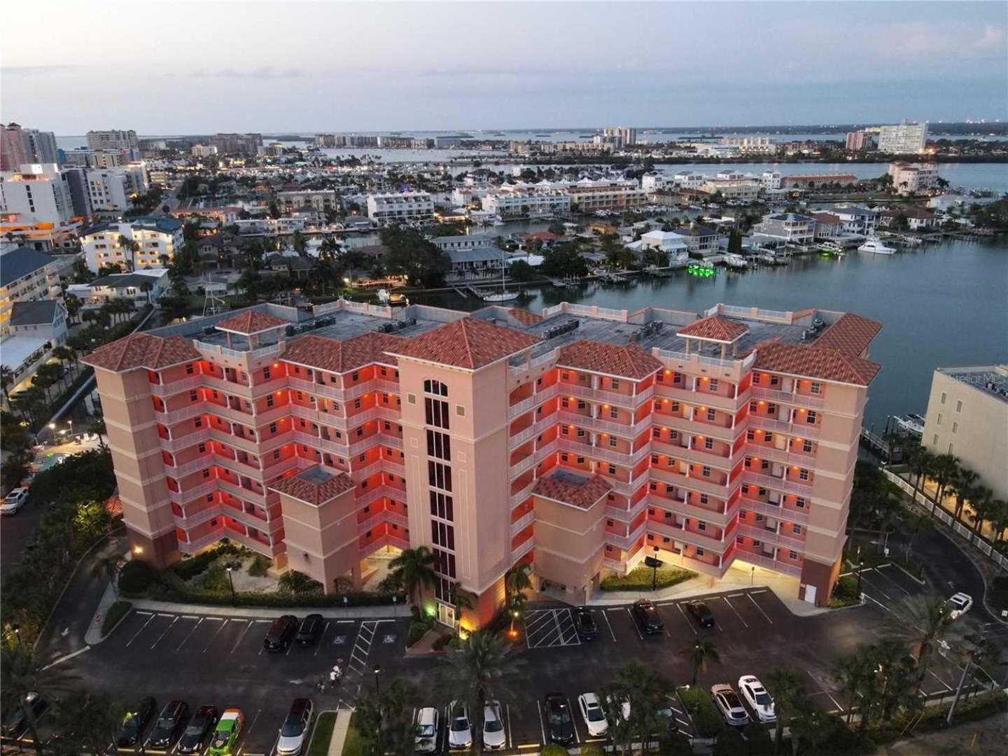 Luxury 5 Star Condominium Water Front 3 Beds 2 Bath Pool Hot-Tub Beach And City Views Clearwater Beach Dış mekan fotoğraf